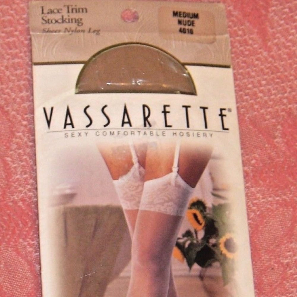 Vassarette Lace Trim Thigh High Stockings Nude M